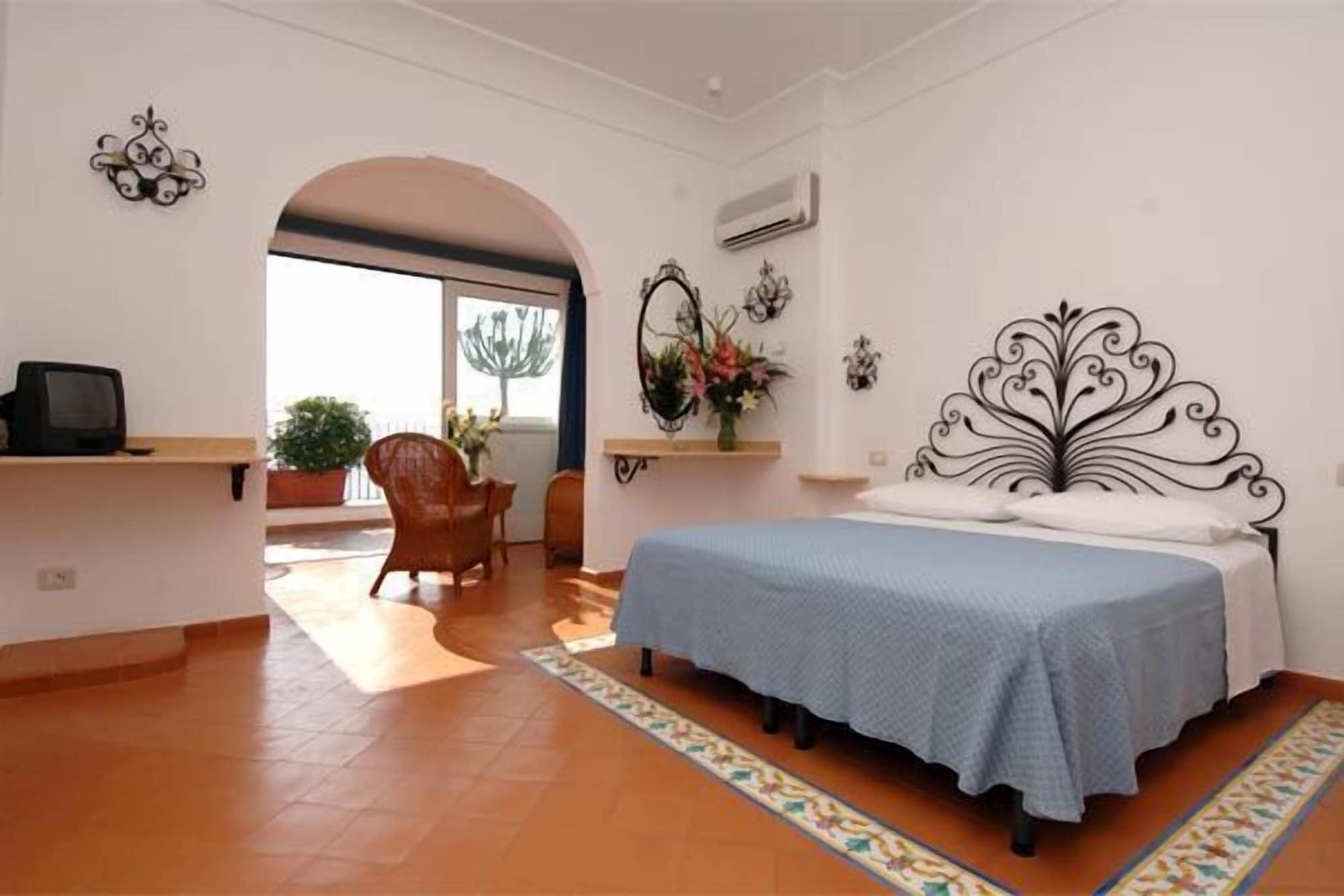 Hotel Pupetto Positano Kültér fotó