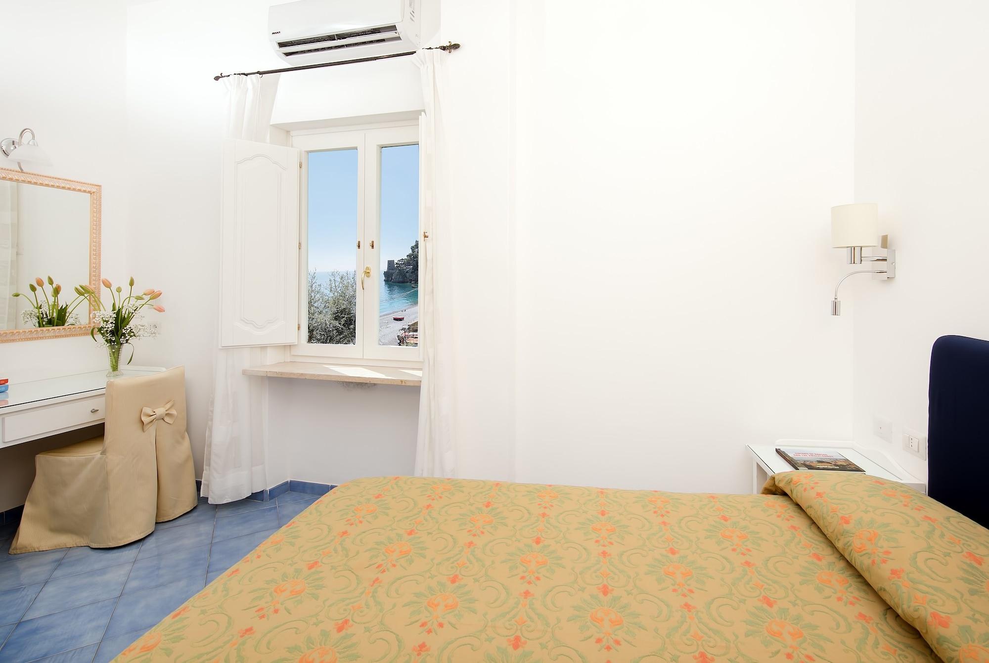 Hotel Pupetto Positano Kültér fotó